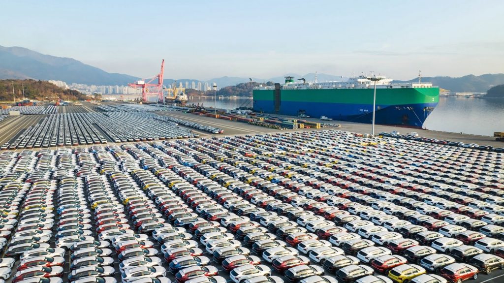 2024 Chevy Trax crossovers at a South Korean port.