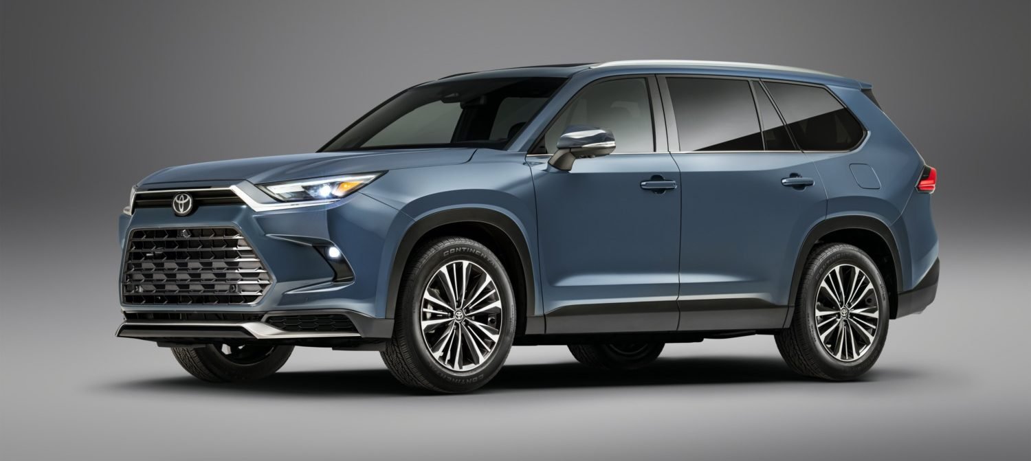 24 Toyota Grand Highlander Revealed As Chevy Traverse Rival   2024 Toyota Grand Highlander Debut Announcement February 2023 001 Exterior Front Three Quarters E1675966822383 