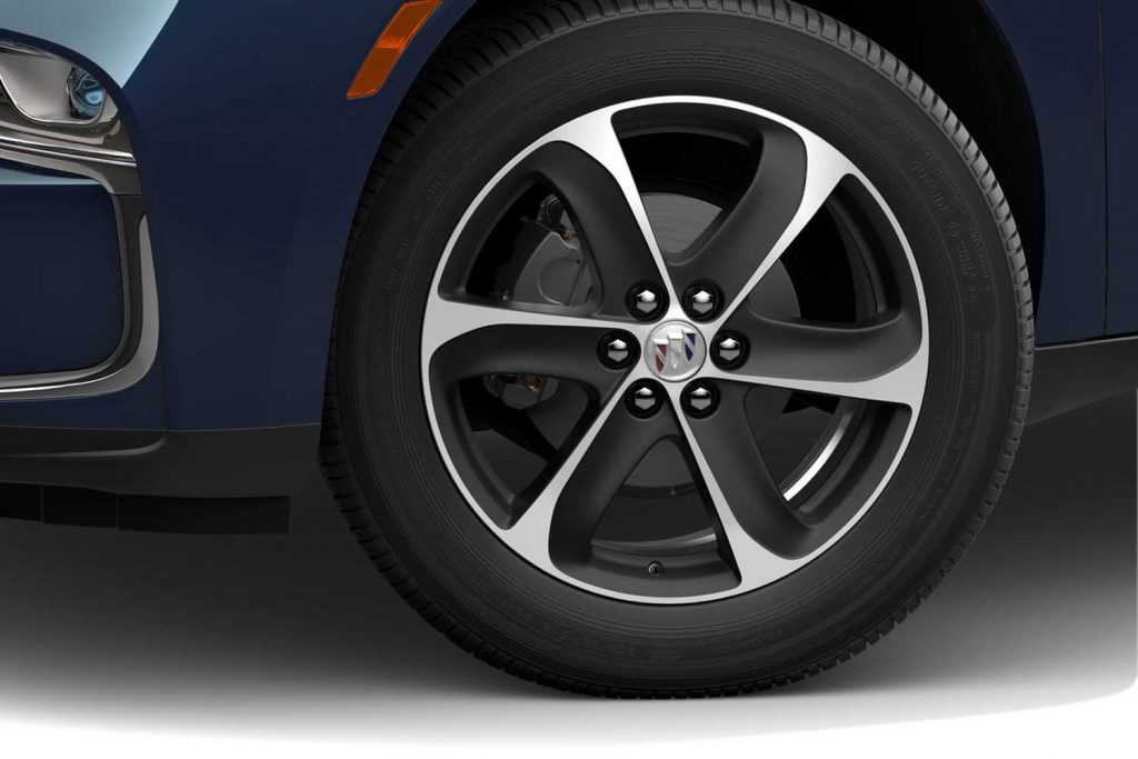 The S1T wheel on the 2023 Buick Enclave.