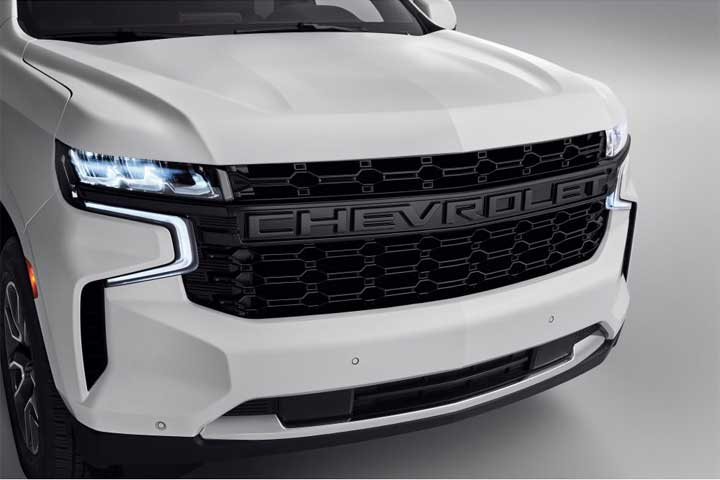 The black grille option no longer offered for the 2023 Chevy Suburban and 2023 Chevy Tahoe.