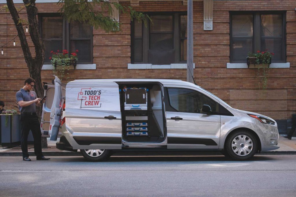 Side view of the 2023 Ford Transit Connect.