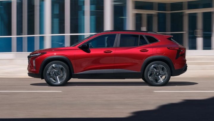 Side profile of 2024 Chevy Trax RS.