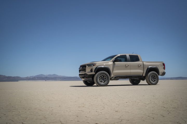 Side profile of 2023 Chevy Colorado ZR2.