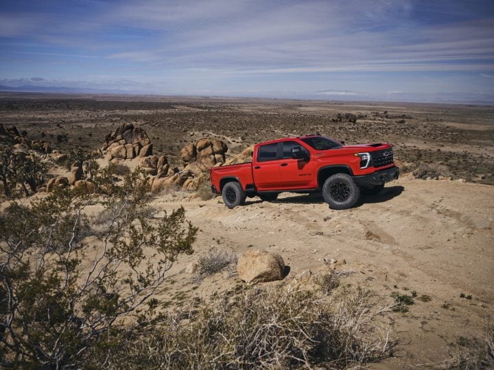 Front-three-quarter view of 2024 Chevy Silverado HD.