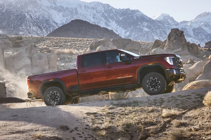 In October 2024, long-term financing remains available on 2024 and 2025 GMC Sierra HD for 2500 HD and 3500 HD configurations. Shown here is the 2024 GMC Sierra HD AT4X.