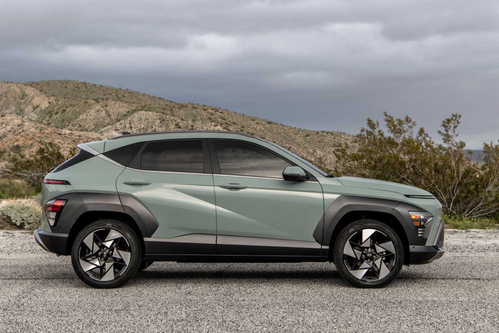 Side view of the 2024 Hyundai Kona Limited.