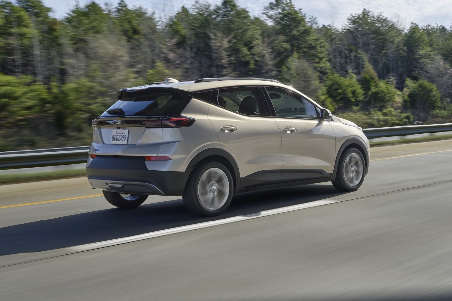 GM Said To Extend 2023 Chevy Bolt EV/EUV Production Into December