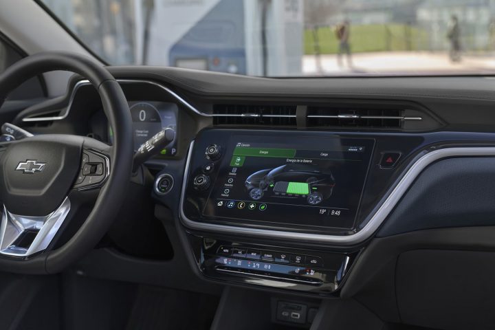 Cockpit view of the Chevy Bolt EUV.