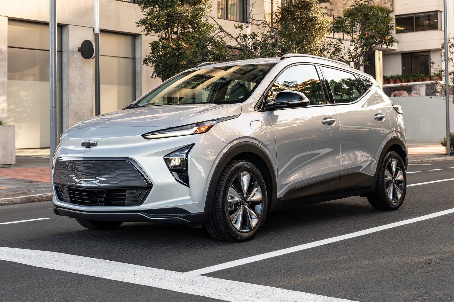 GM plans to lead legacy OEMs in 2023 with 7 Ultium-based EVs