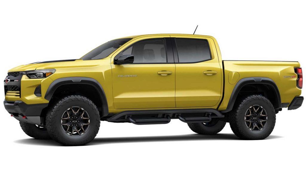 The 2023 Chevy Colorado ZR2, equipped with optional removable off-road assist steps.