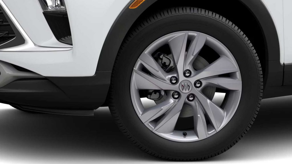 The 18-inch Bright Silver painted aluminum wheels for the refreshed 2024 Buick Encore GX.