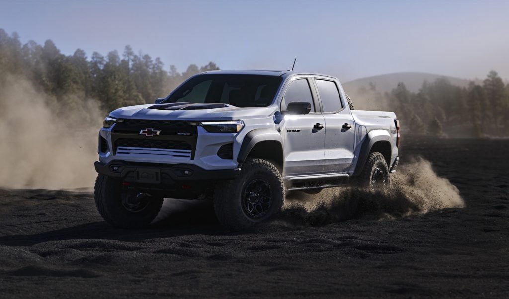 Side front three quarters view of the 2024 Chevy Colorado ZR2 Bison.