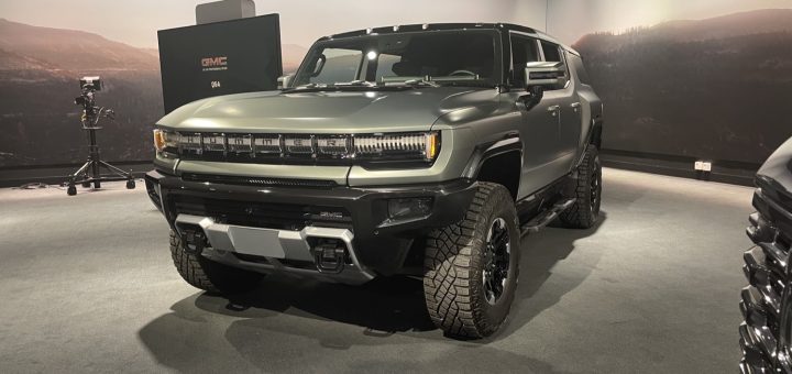 2024 GMC Hummer EV SUV - Extreme Offroad Package