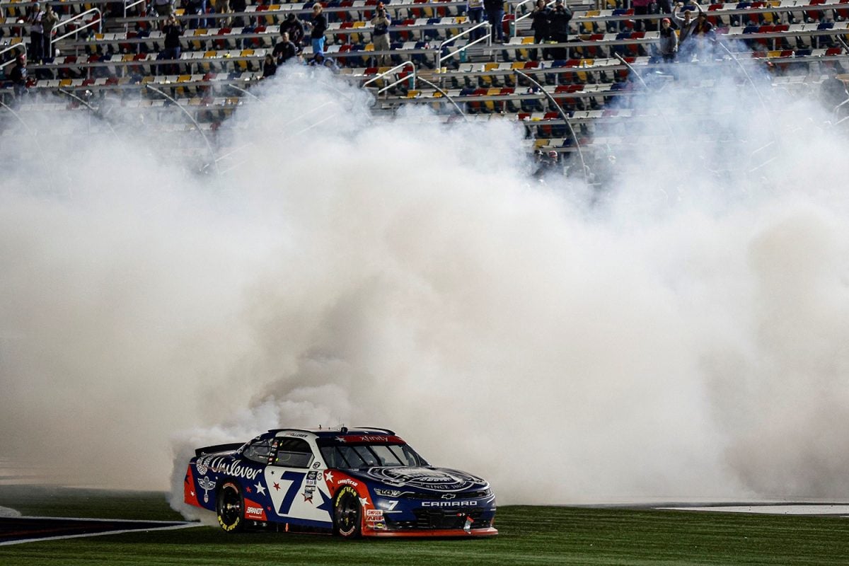 No. 7 NASCAR Chevy Wins Xfinity Charlotte May 2023: Video