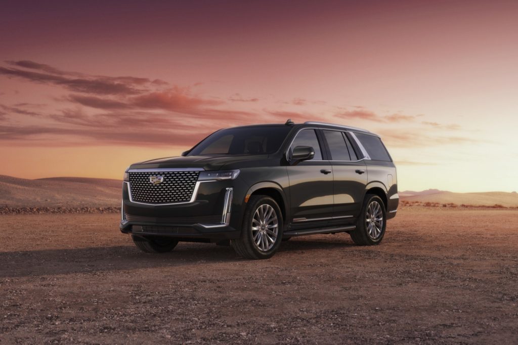 Front-three-quarter view of 2023 Cadillac Escalade Luxury.