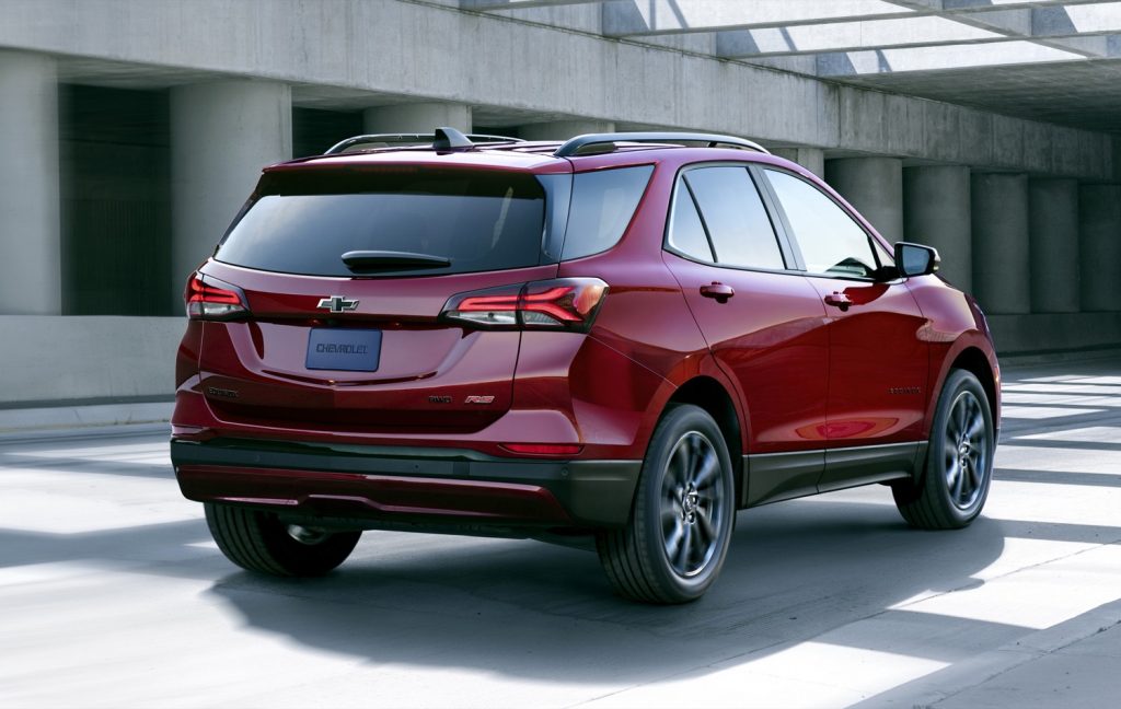 Chevy Equinox discount offers reach $1,250 in November 2023. Shown here is the Equinox RS.