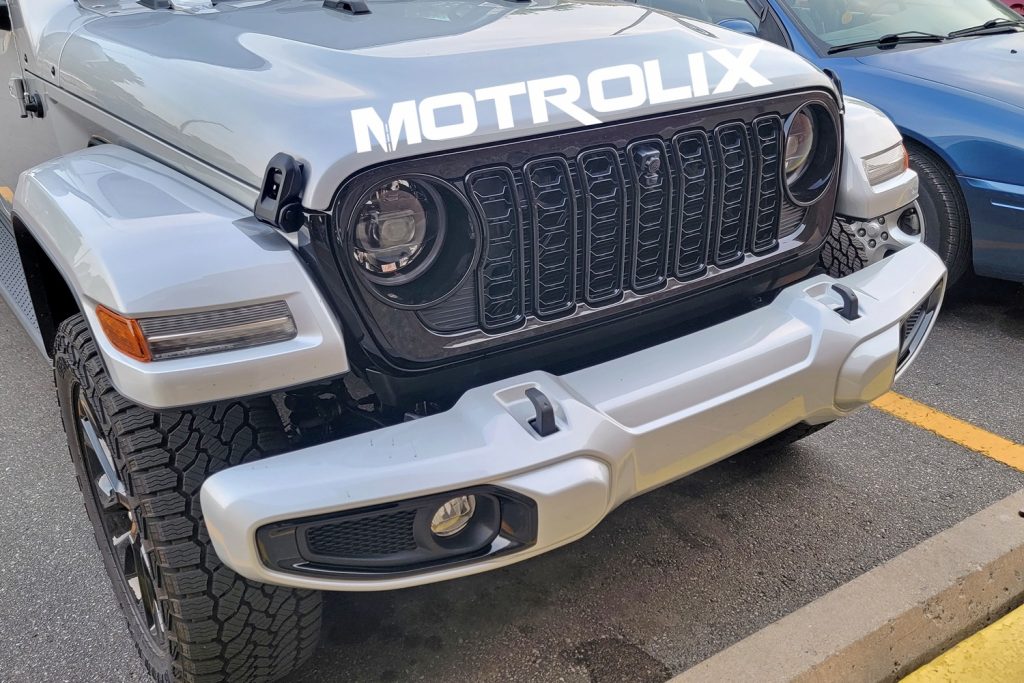 The refreshed 2024 Jeep Gladiator shows off its new nose.