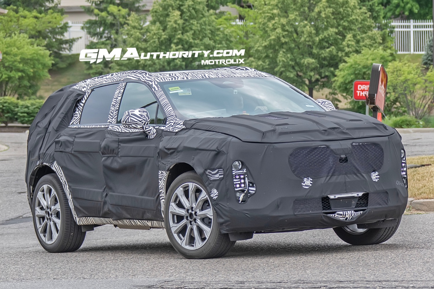 GM Considering Second-Gen Cadillac XT5 For North America