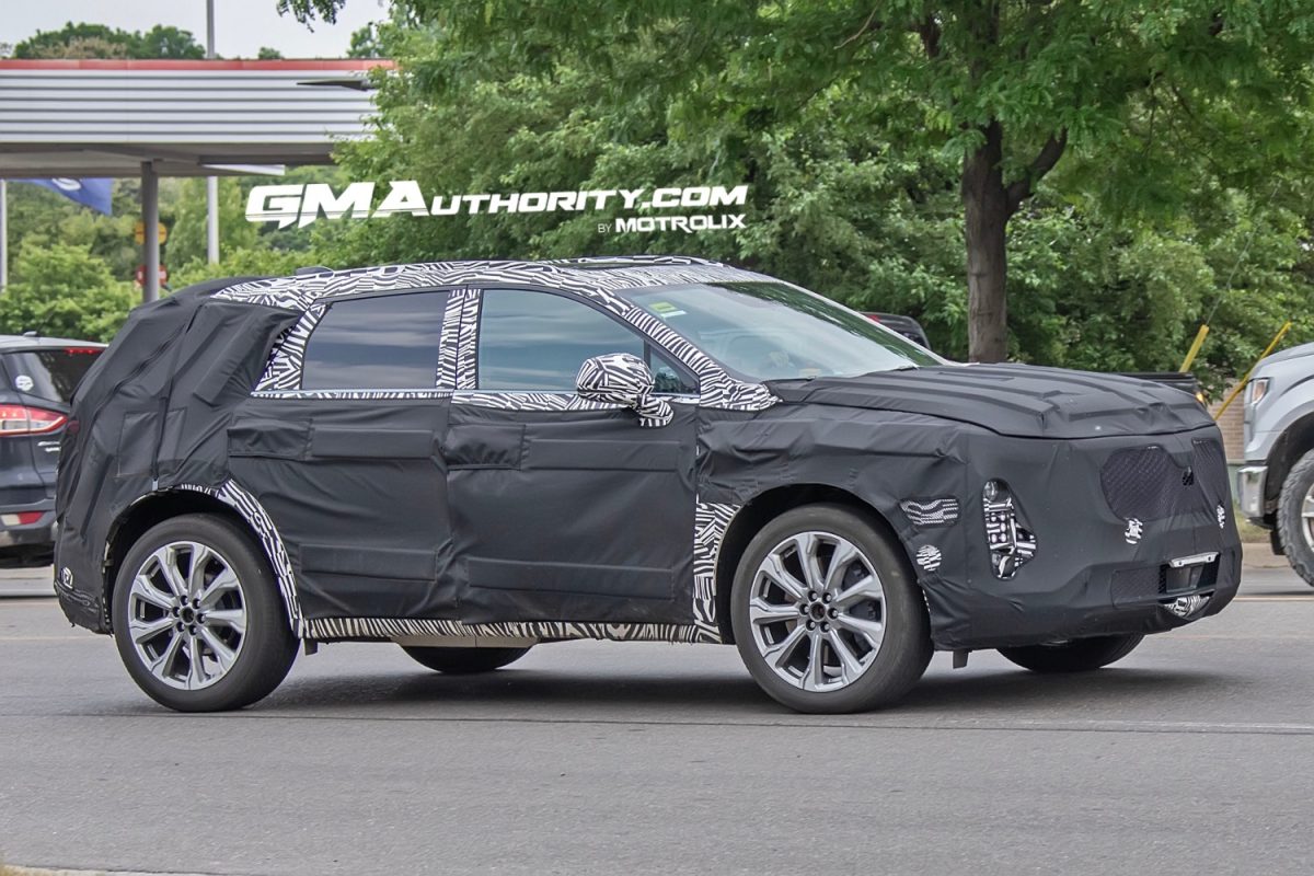 NextGen 2025 Cadillac XT5 Spied Testing Again