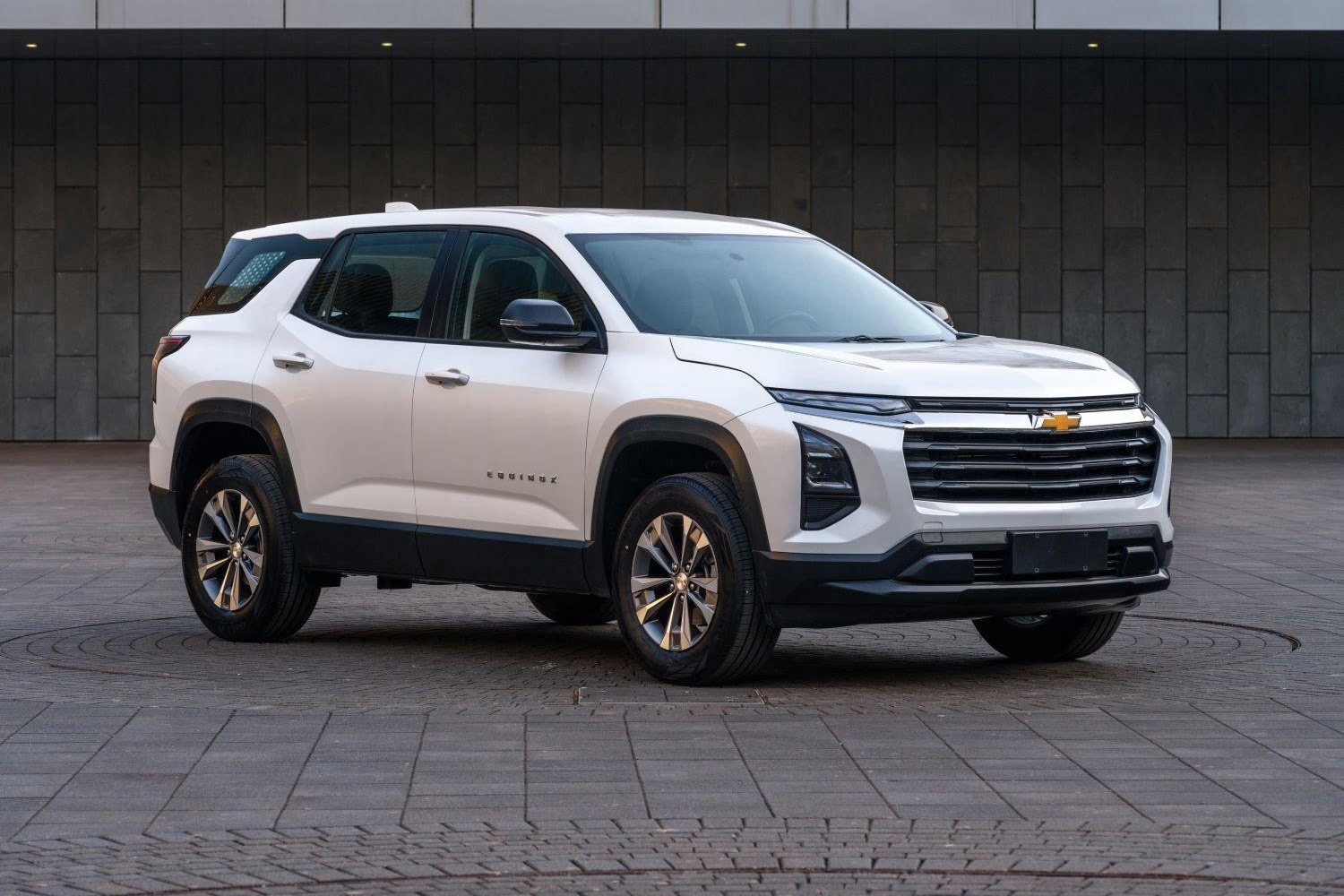 2025 Chevrolet Equinox Henry W Foster
