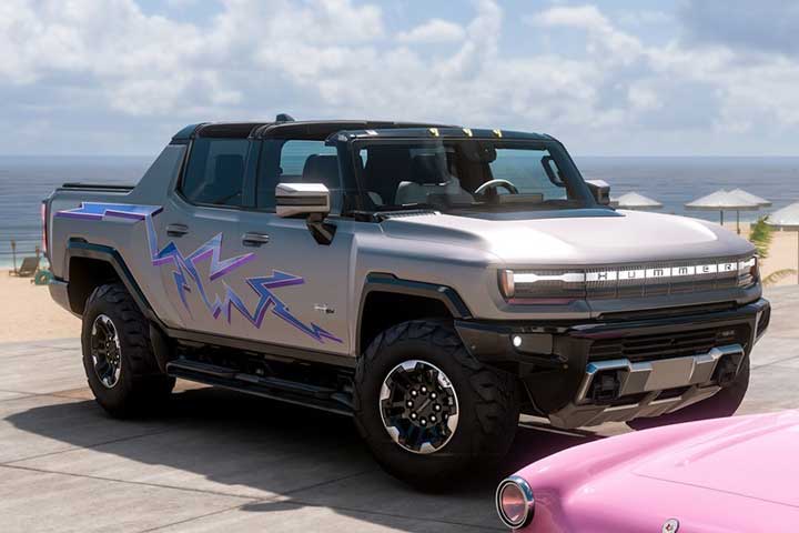 Front three quarters view of the 2022 GMC Hummer EV Pickup.
