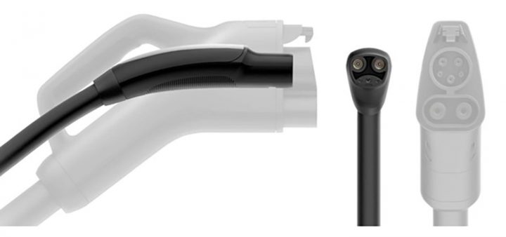 NACS connector compared to a CCS connector, the latter of which is used by GM.