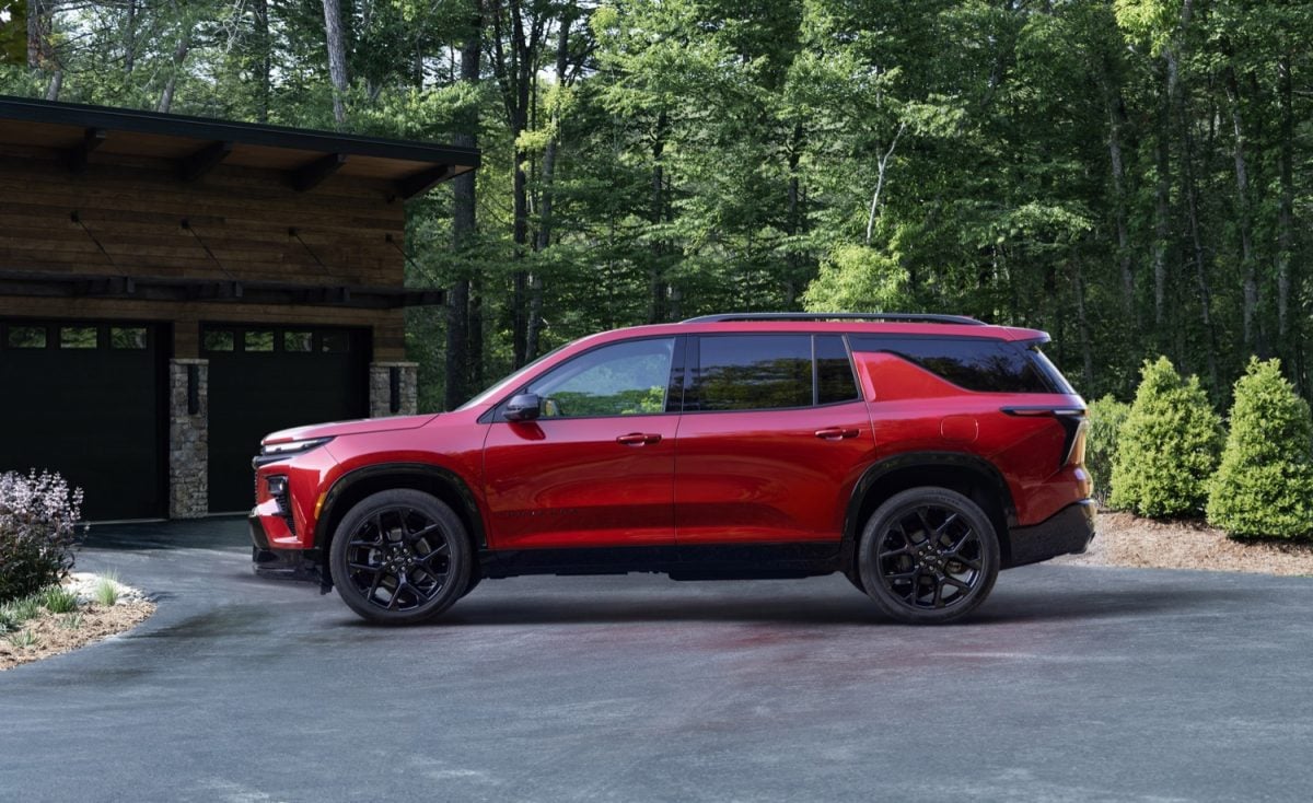 2025 Chevy Traverse Adds High Country Trim Level