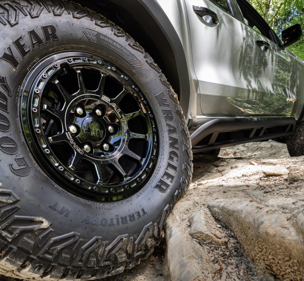 Closeup of the 35-inch wheels of the 2024 GMC Canyon AT4X AEV Edition.