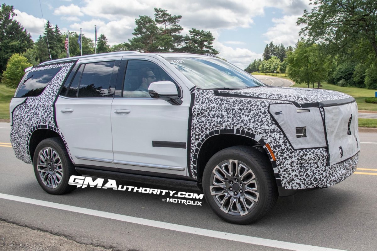 2025 GMC Yukon Denali Ultimate Caught Testing Photos