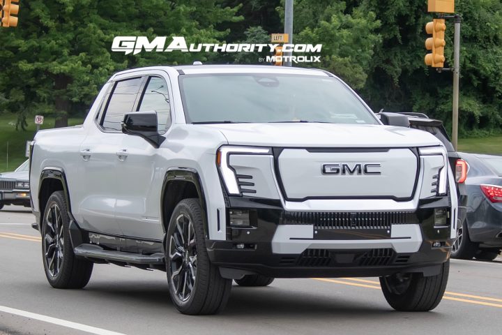 GM Authority is highlighting the 2025 GMC Sierra payload specs.