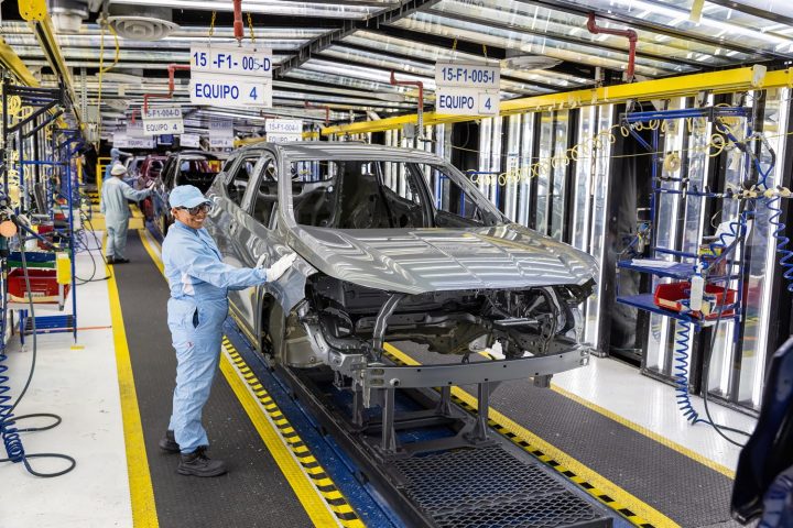 GMC Terrain rolling down the GM San Luis Potosí assembly plant line in Mexico.