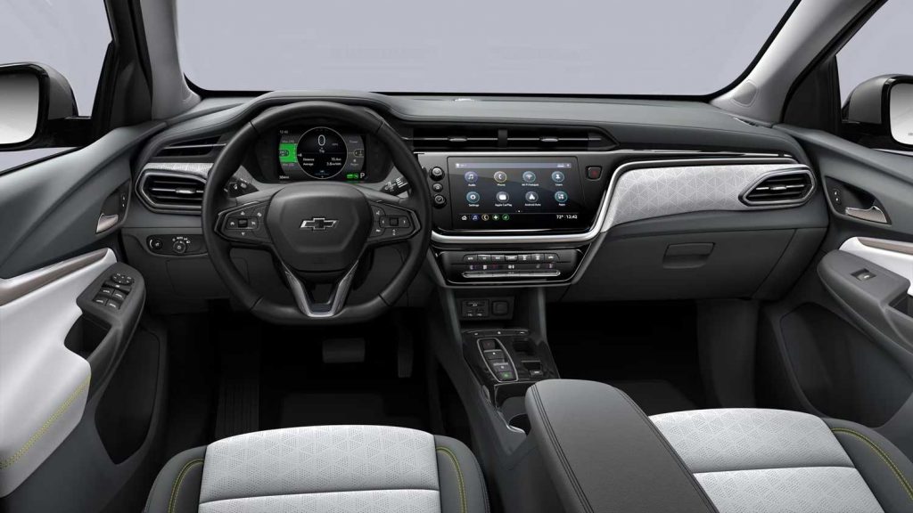 Dashboard view of the 2023 Chevy Bolt EUV.