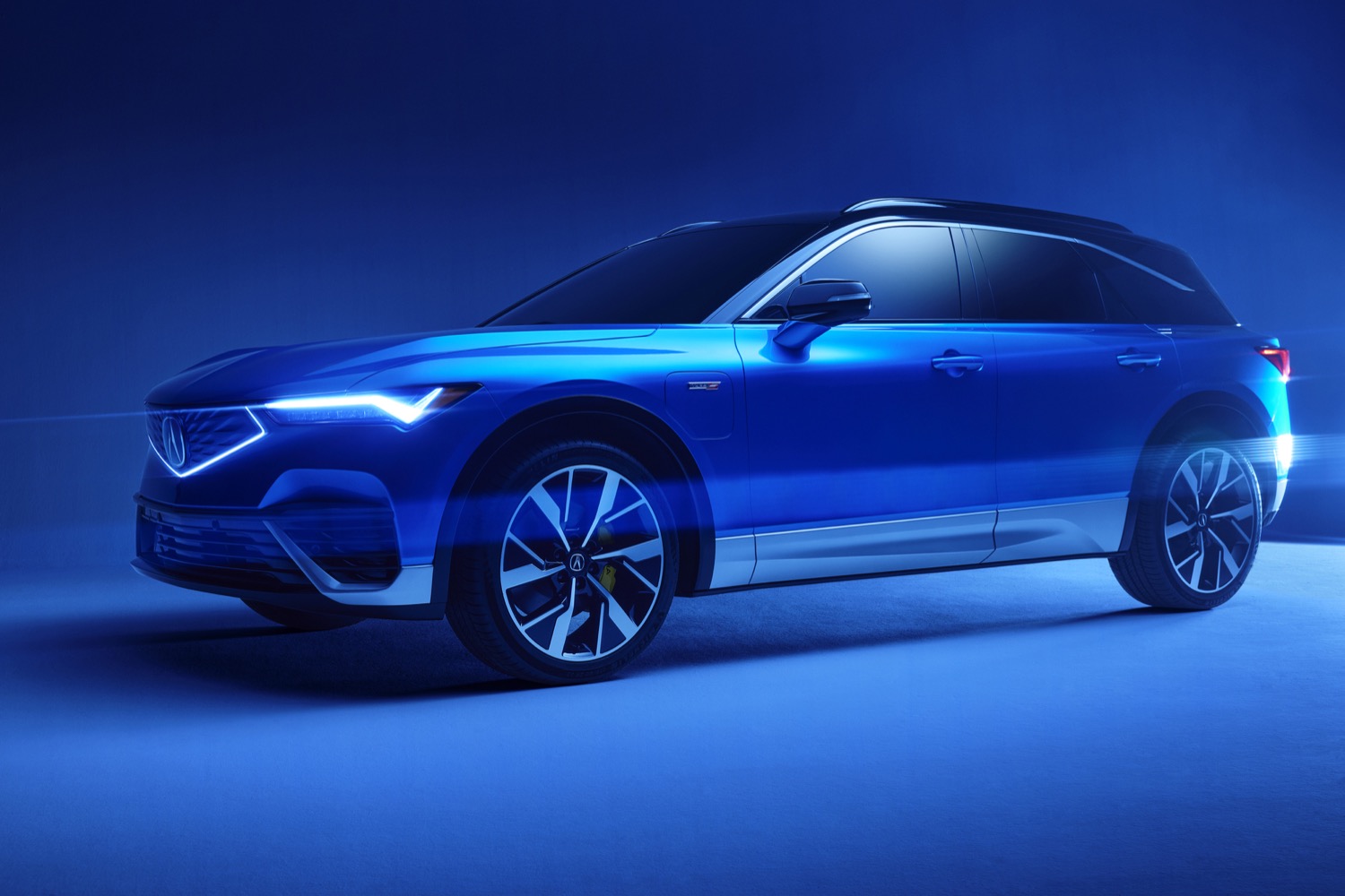 UltiumBased 2024 Acura ZDX Electric Crossover Debuts