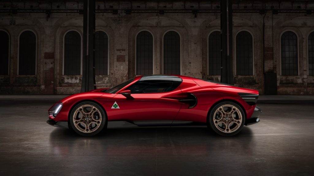 Side view of the 2024 Alfa Romeo 33 Stradale.