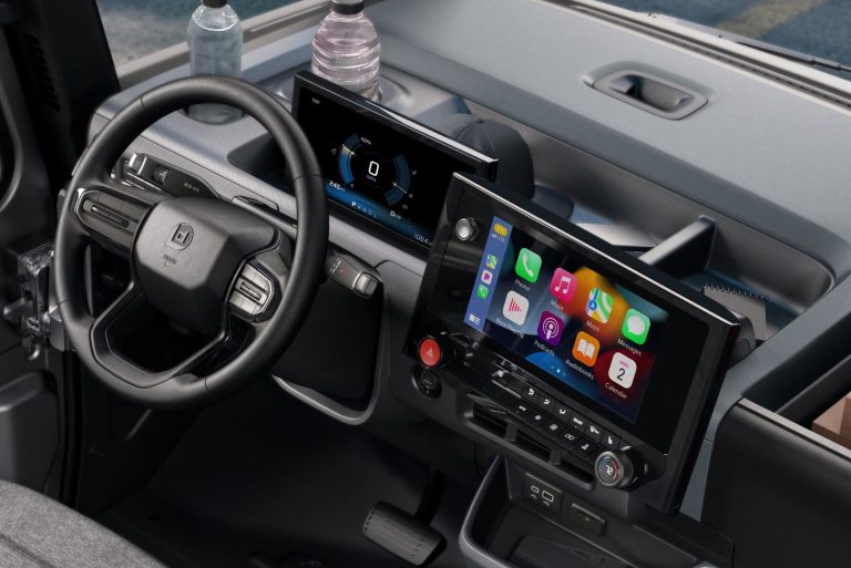 GM Reveals 2024 BrightDrop Zevo Interior Images
