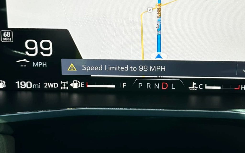Top speed limiter notification in the 2023 Chevy Colorado.