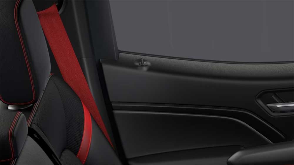 The optional red seat belts offered for the third-generation Chevy Colorado pickup truck.