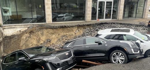 Man's Pontiac Fiero collection destroyed in mid-Michigan flooding