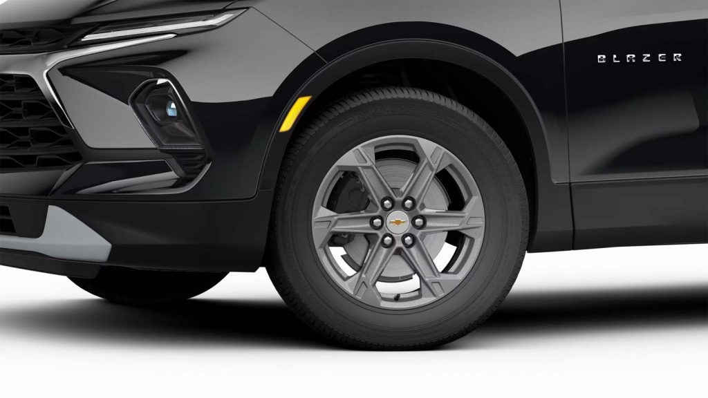 A breakdown of all the 2024 Chevy Blazer wheels. Shown here is the Blazer's 18-inch Grazen Metallic wheel.