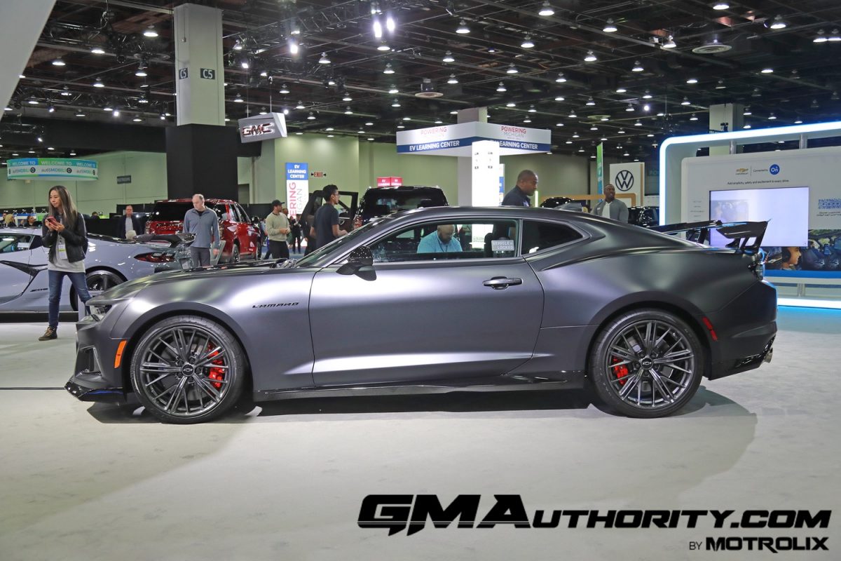 2024 Camaro ZL1 Collector's Edition In Panther Black Matte