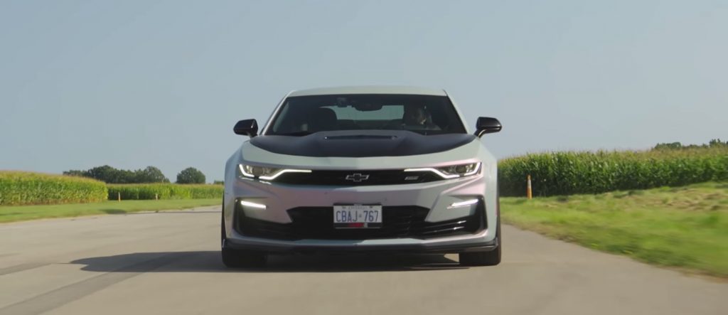 The front end of the Chevy Camaro SS.