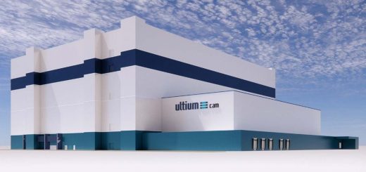 https://gmauthority.com/blog/wp-content/uploads/2023/10/GM-Posco-Ultium-CAM-Plant-Rendering-Becancour-Quebec-May-2023-520x245.jpg