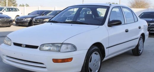 Low-Mile 1993 Geo Tracker Convertible Up For Grabs