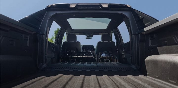 Bed and midgate detail view of the 2025 Chevy Silverado EV. 