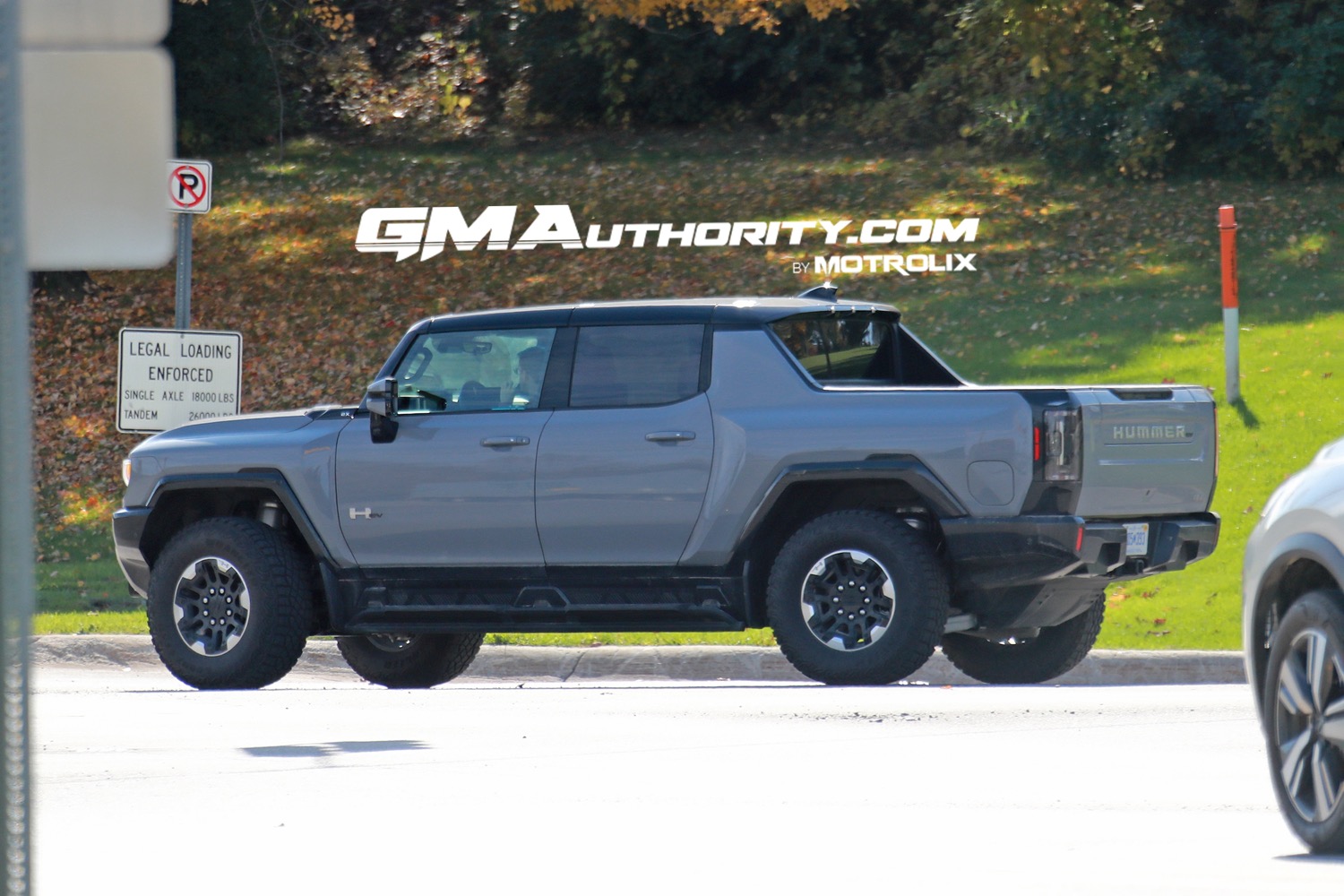 2024 GMC Hummer EV 2X Pickup In Meteorite Metallic: Photos