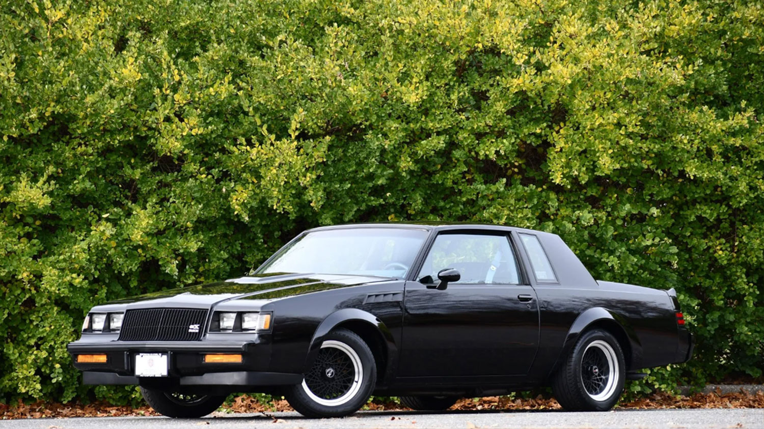 766-Mile 1987 Buick GNX Up For Auction Online