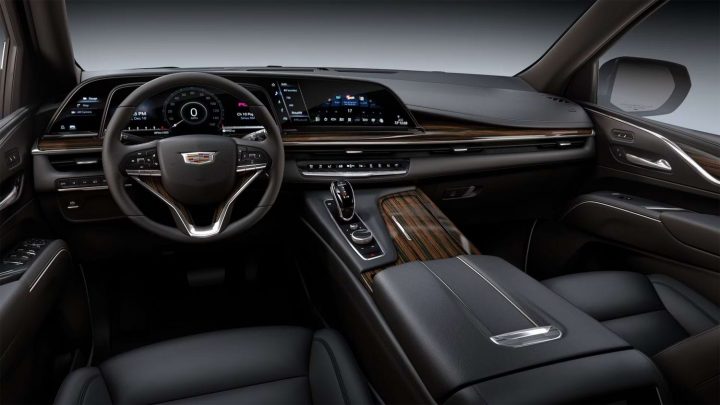 Cockpit view of the 2024 Cadillac Escalade interior colors.