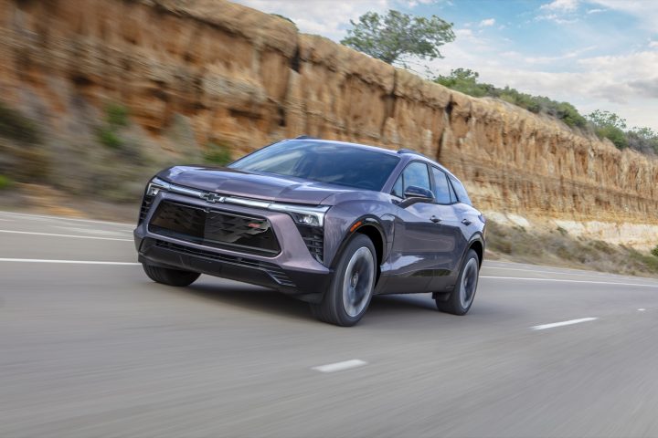 Front-three-quarter view of Chevy Blazer EV.