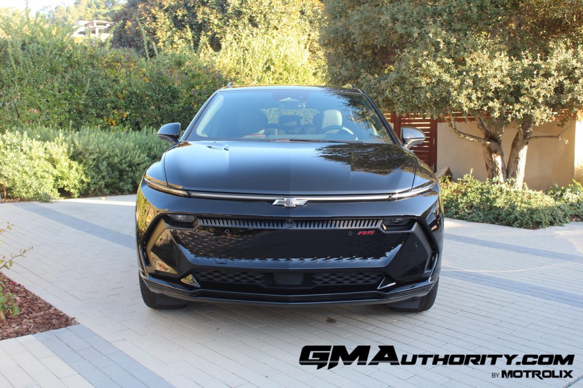 2024 Chevy Equinox EV RS In Black Live Photo Gallery