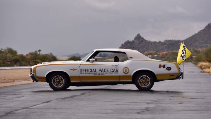 Side view of the 1972 Oldsmobile Hurst/Olds heading to auction.